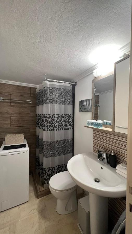 Koukaki Cozy Studio Retreat 1' From Metro Афины Экстерьер фото